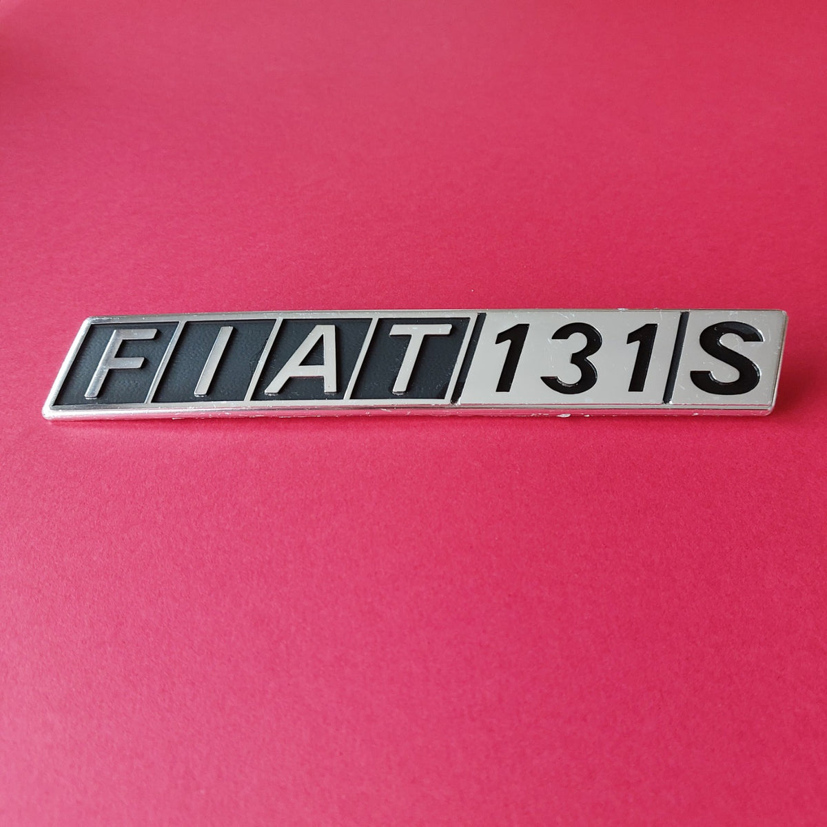 01-fiat-131-mirafiori-s-special-targhetta-bomisa-metallo-fronte.jpg