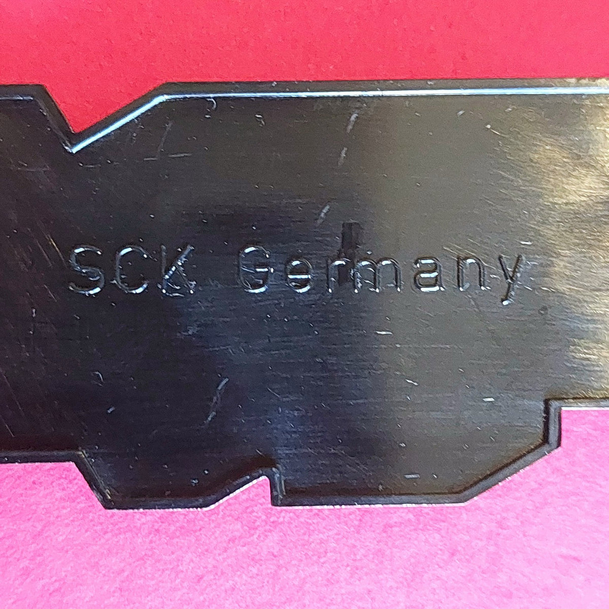 Marchi VW Audi e SCK Germany sul retro stemma Jetta
