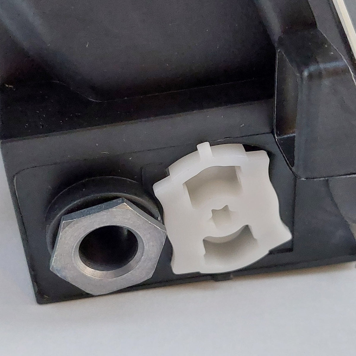1EF 007 520-061 Faro anteriore destro HELLA Volkswagen Passat B5 3B2 3B5 NOS