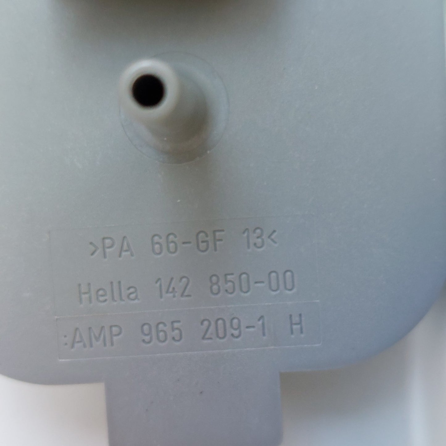 1EH 006 900-051 — Faro sinistro Hella per Mercedes-Benz Sprinter — NOS