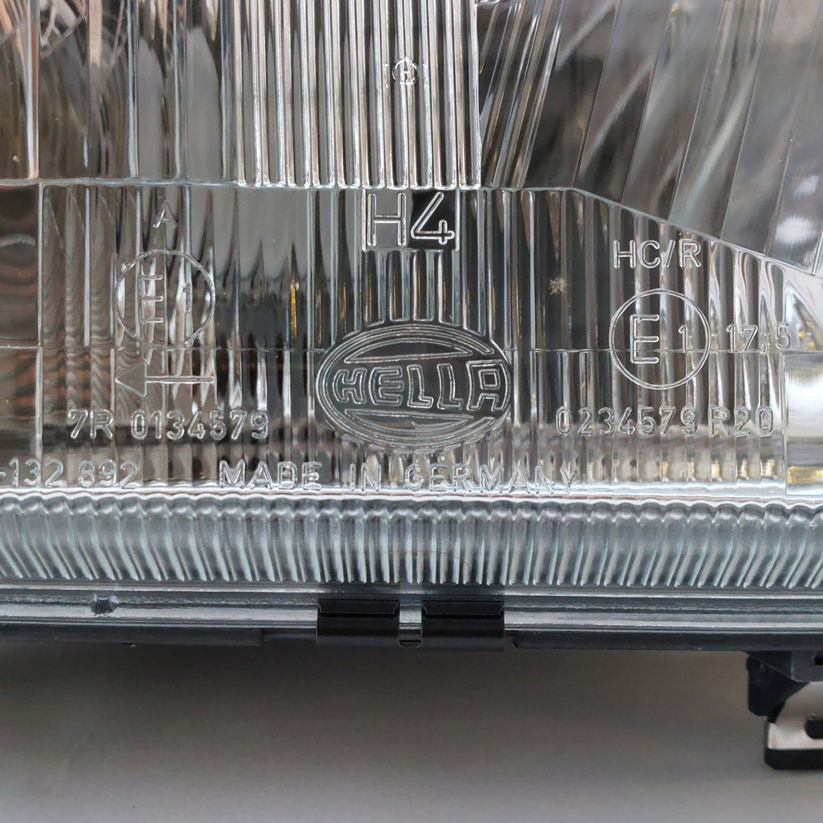 1AH 005 295-141 Faro anteriore destro Hella Audi 80 B3 NOS