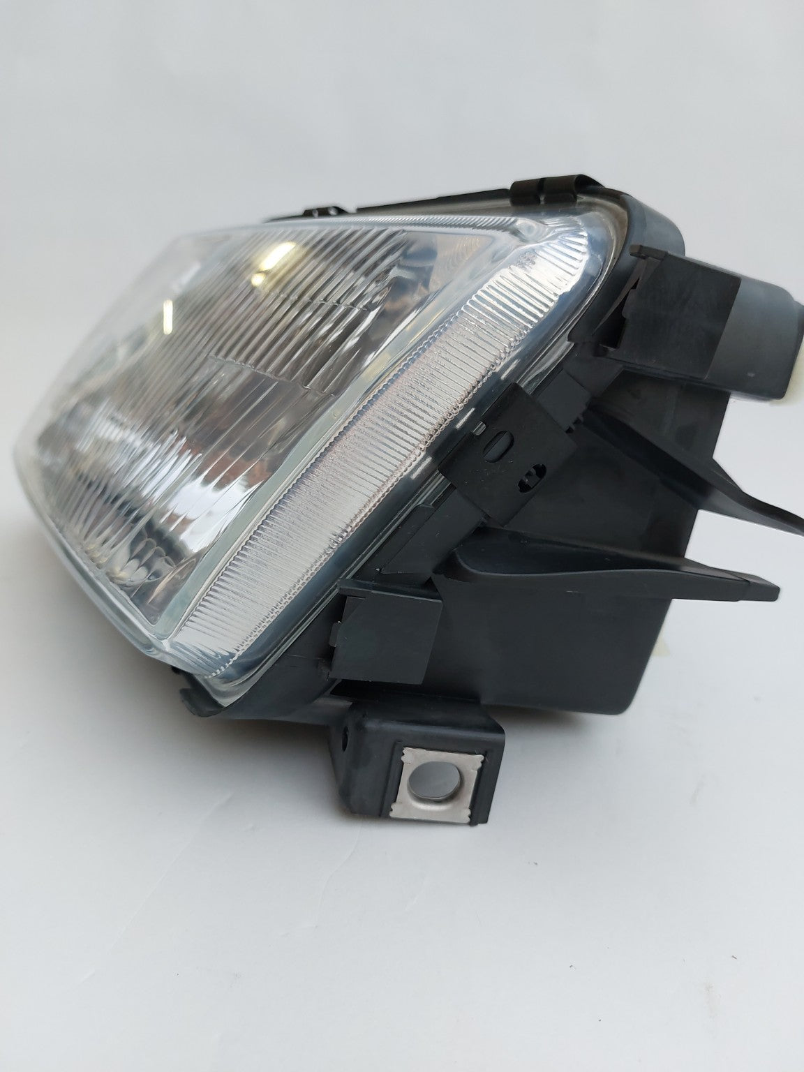 1EF963030271 Faro Anteriore Sinistro Hella Audi A3 NOS Originale