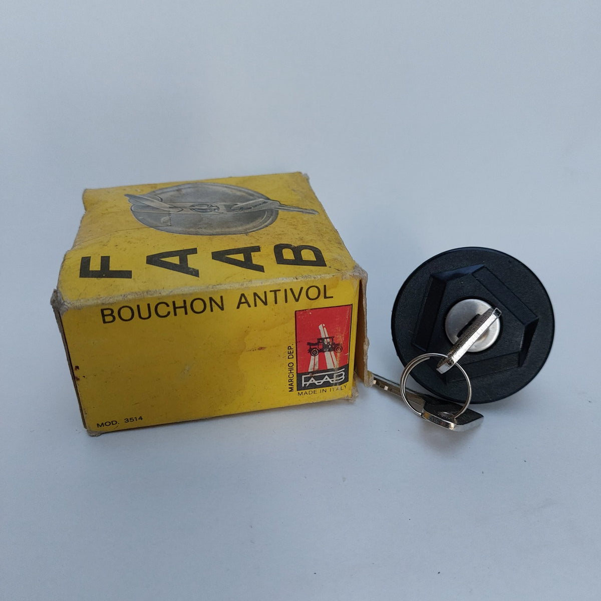B.547 – Tappo serbatoio antifurto FAAB Fiat 127 / 128 – NOS